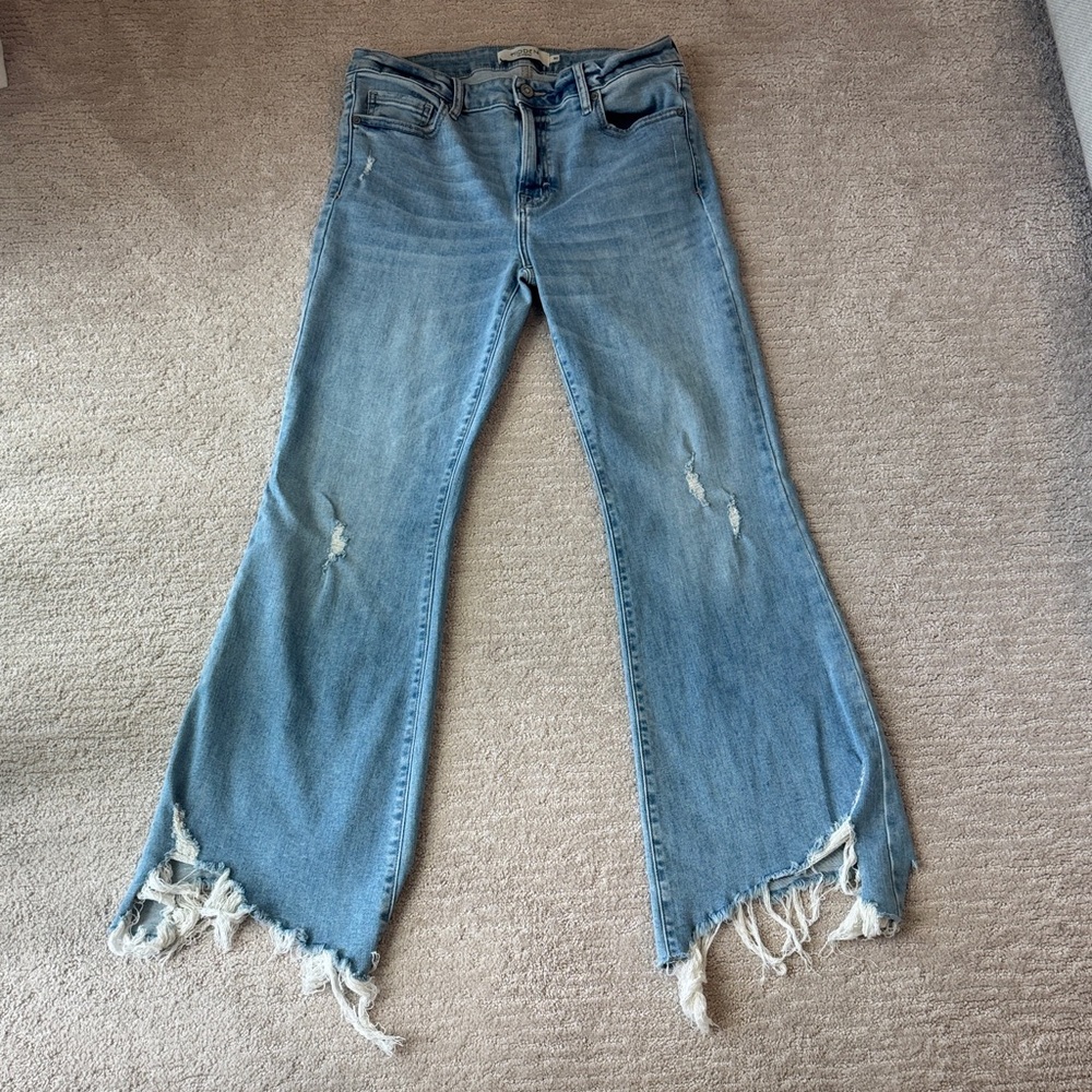 Hidden LA size 30 Frayed Hem Light Blue Jeans